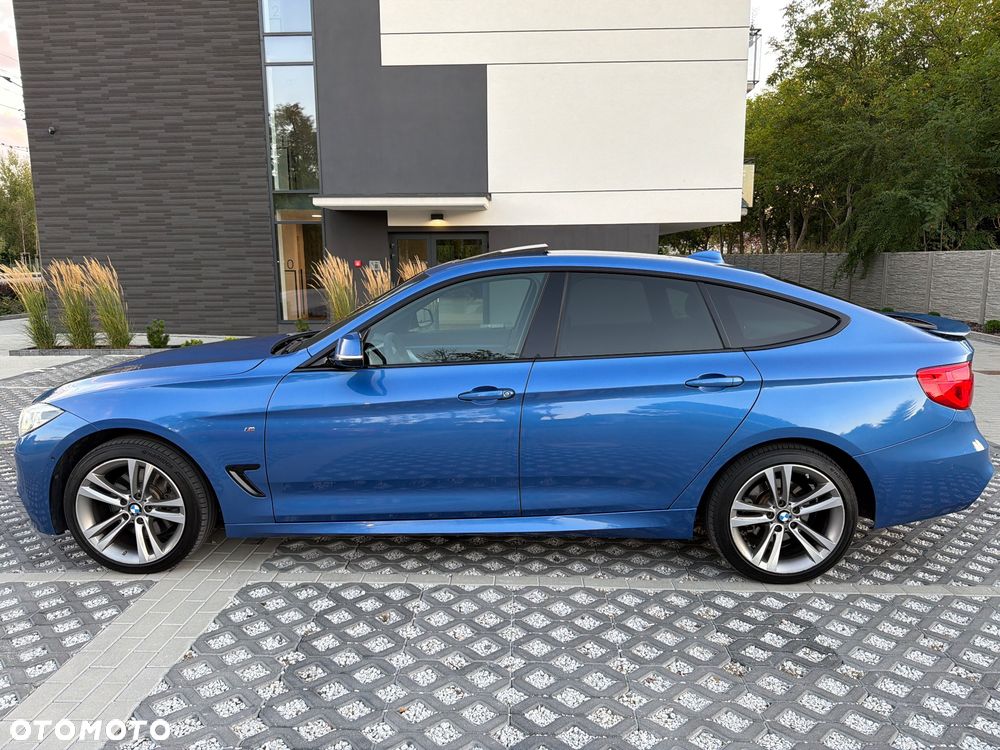 BMW 3GT 330i xDrive M Sport - 29
