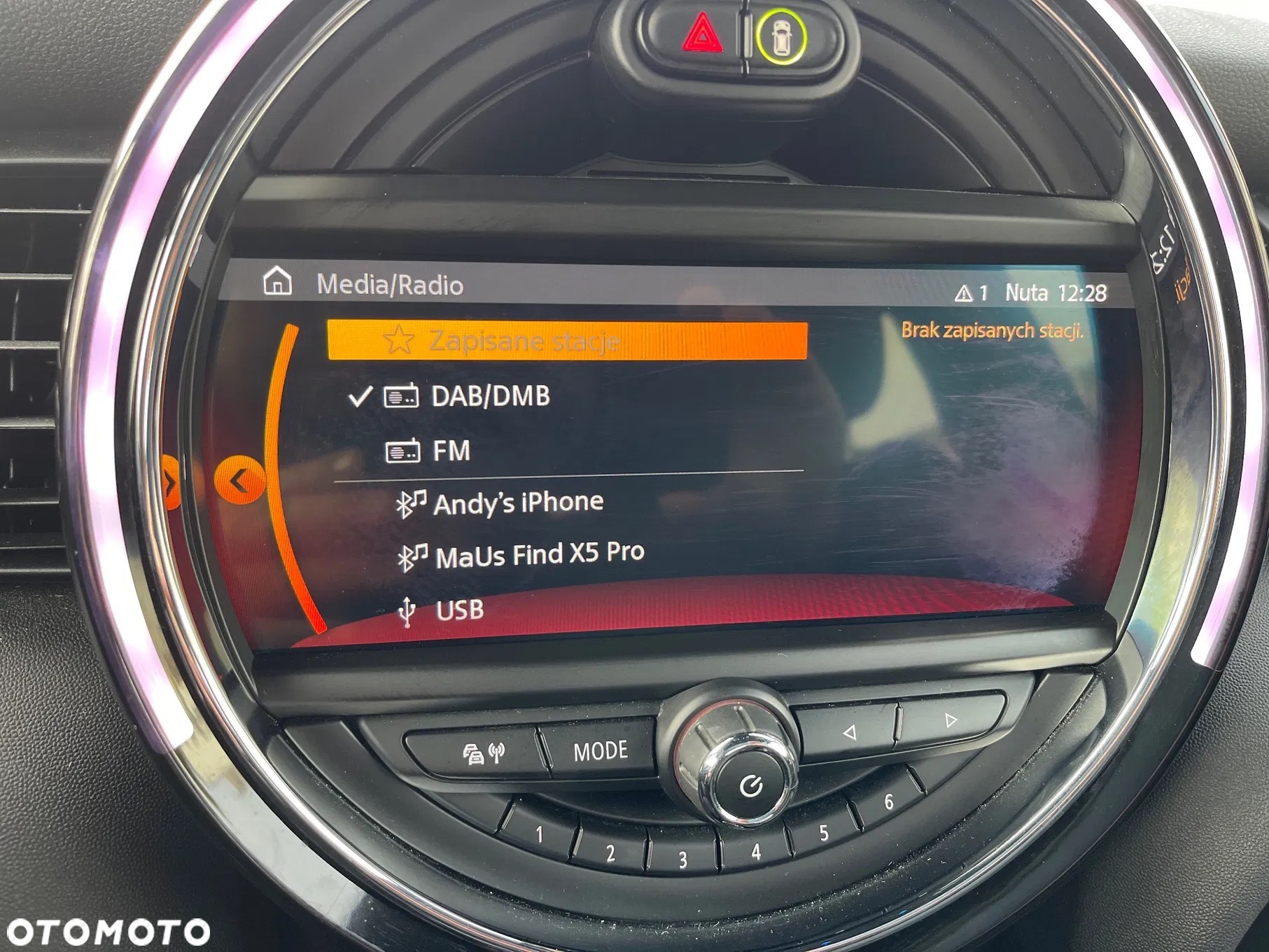 MINI Cooper SE Electric Trim - 39