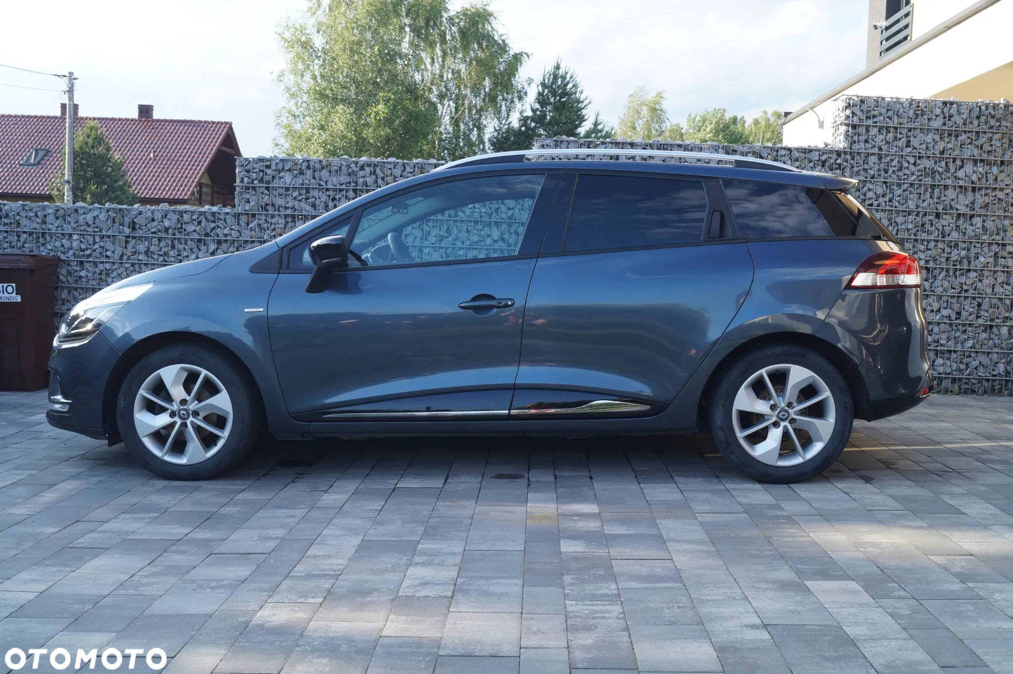 Renault Clio 1.2 16V Limited Plus - 8