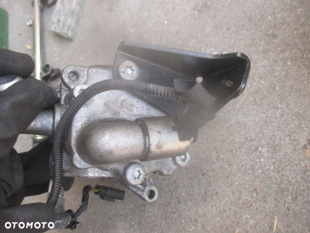 BMW X3 F25 N52 E70 X5 f10 pompa wspomagania 679435002 - 2