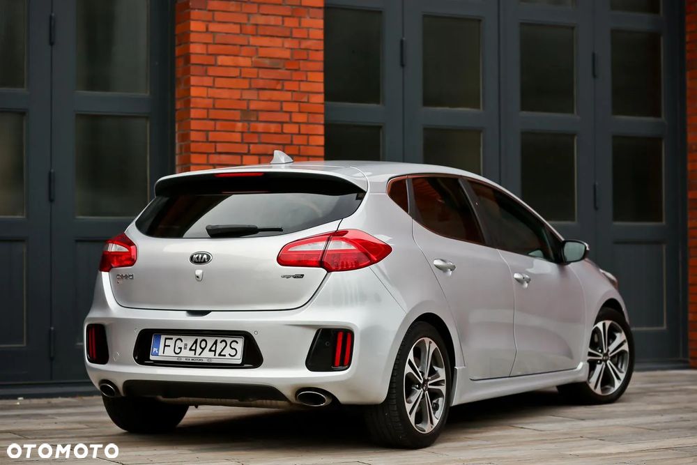 Kia Ceed Cee'd 1.6 CRDi GT Line - 9
