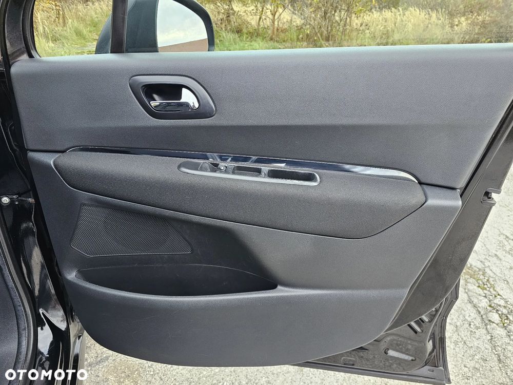 Peugeot 3008 1.6 Active - 31