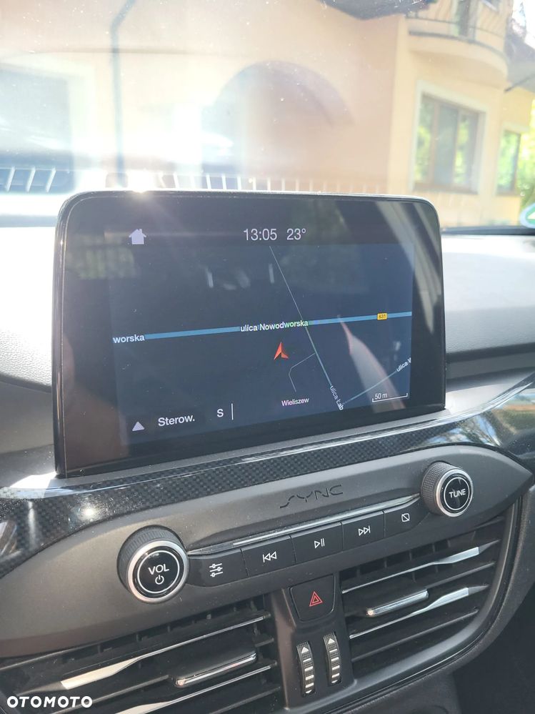 Ford Focus 1.5 EcoBlue Start-Stopp-System ST-LINE - 22
