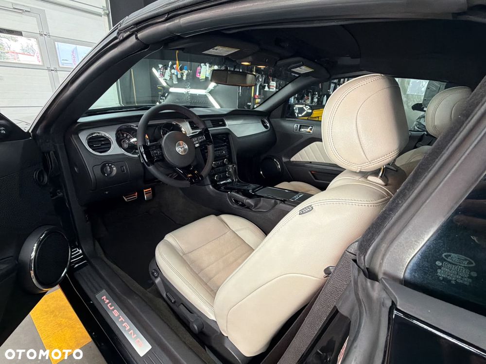 Ford Mustang 3.7 V6 - 10