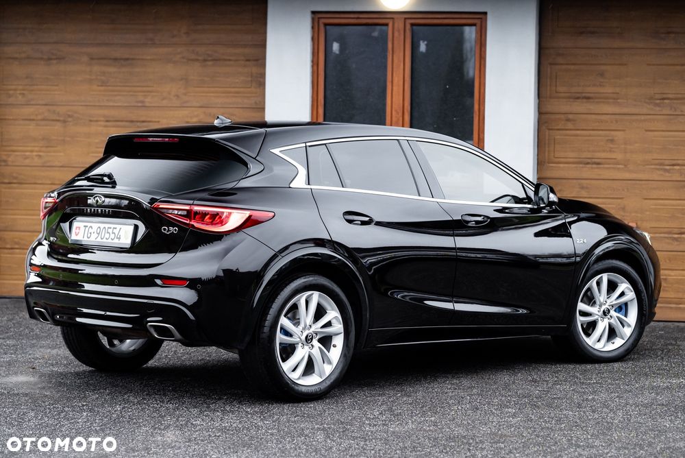 Infiniti Q30 2.2d DCT AWD Sport - 14
