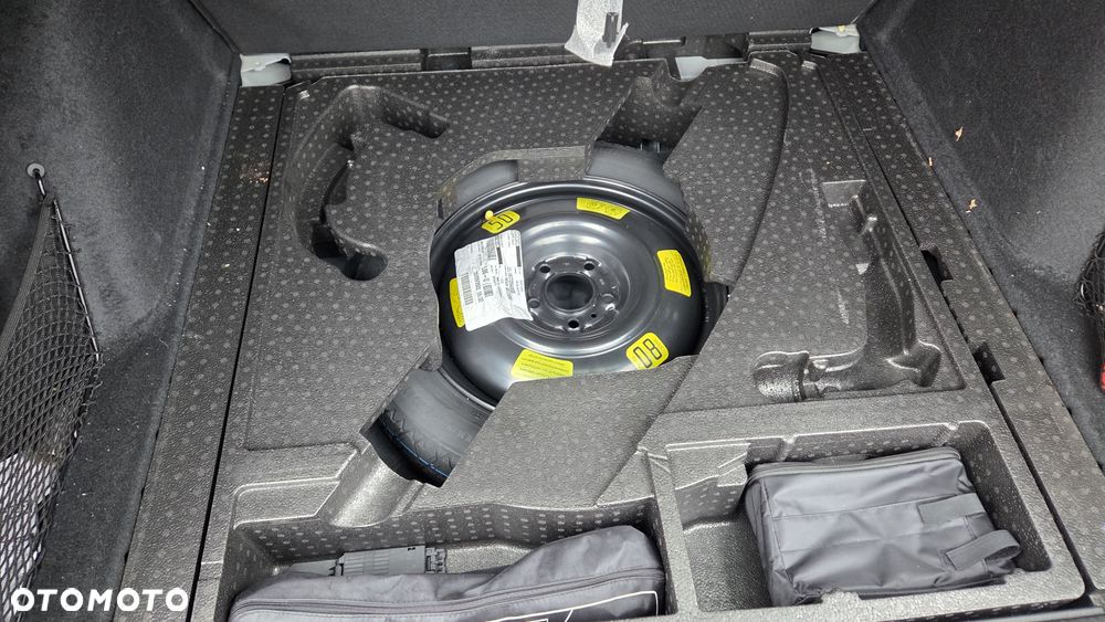 Peugeot 308 1.5 BlueHDi Style S&S EAT8 - 21
