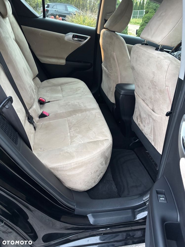 Lexus CT - 33