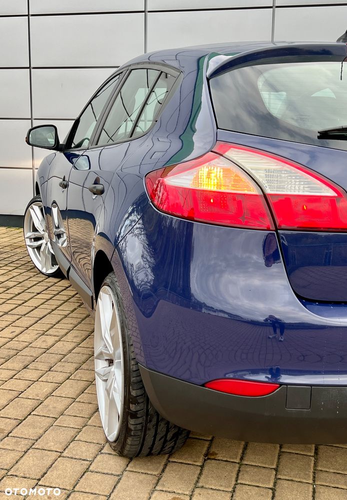 Renault Megane 1.6 16V Color Edition - 12