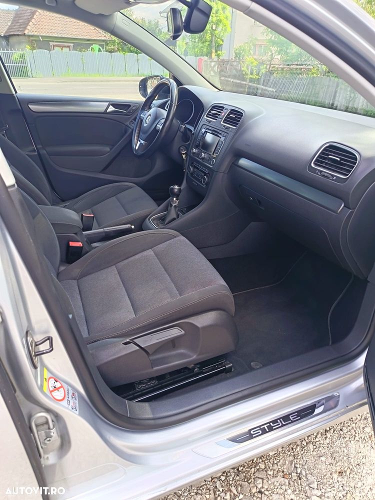 Volkswagen Golf 1.6 TDI DPF BlueMotion Technology Style - 8