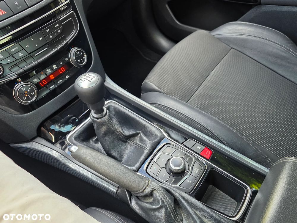 Peugeot 508 HDi FAP 140 Active - 32