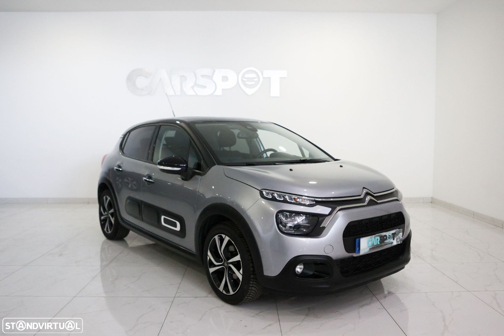 Citroën C3 1.2 PureTech Shine - 1