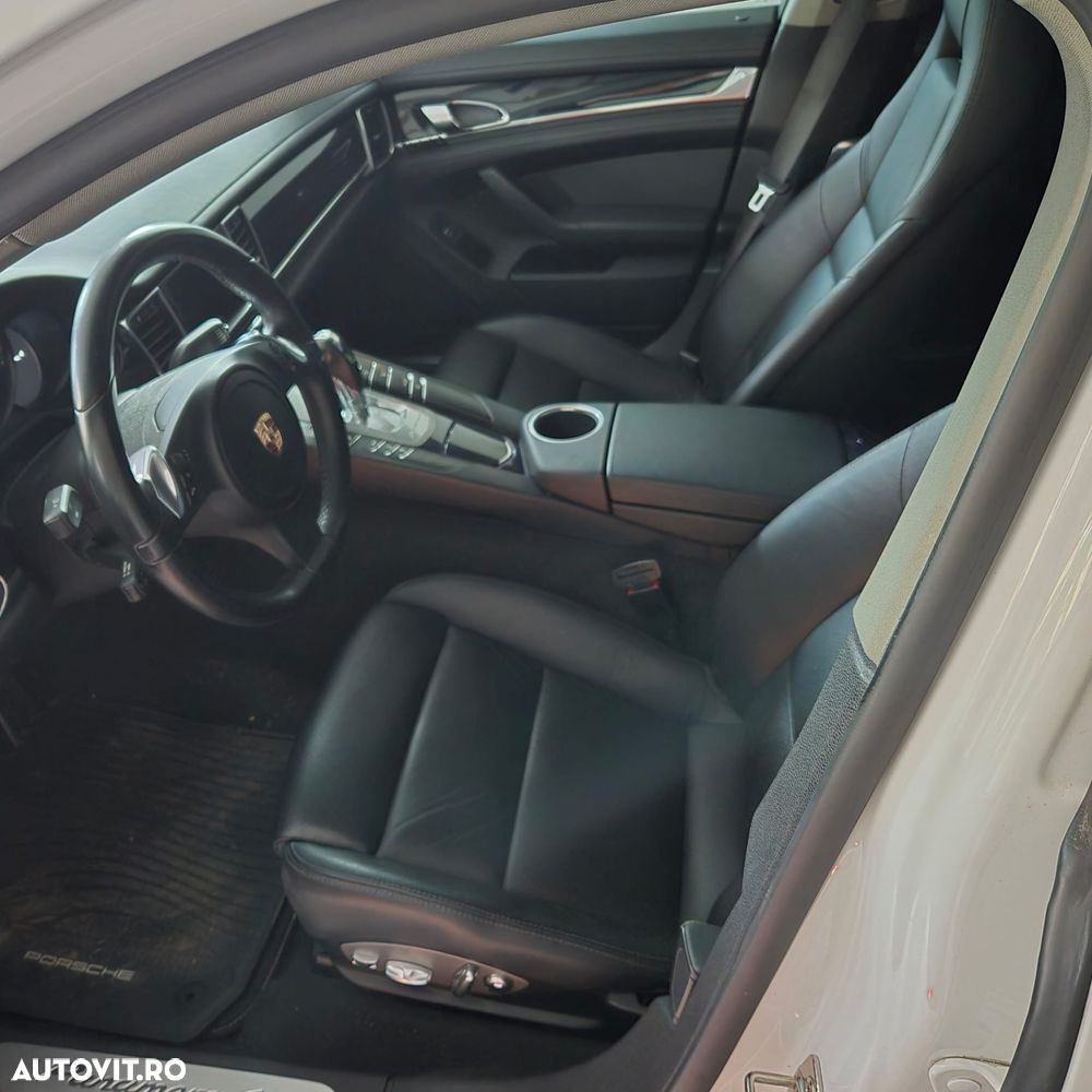 Porsche Panamera 4 PDK - 8