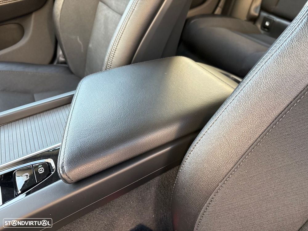 Volvo V60 2.0 D3 Momentum Plus - 12