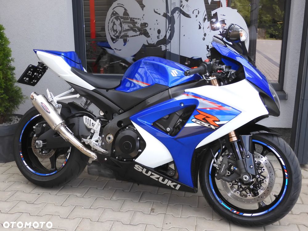 Suzuki GSX-R - 6