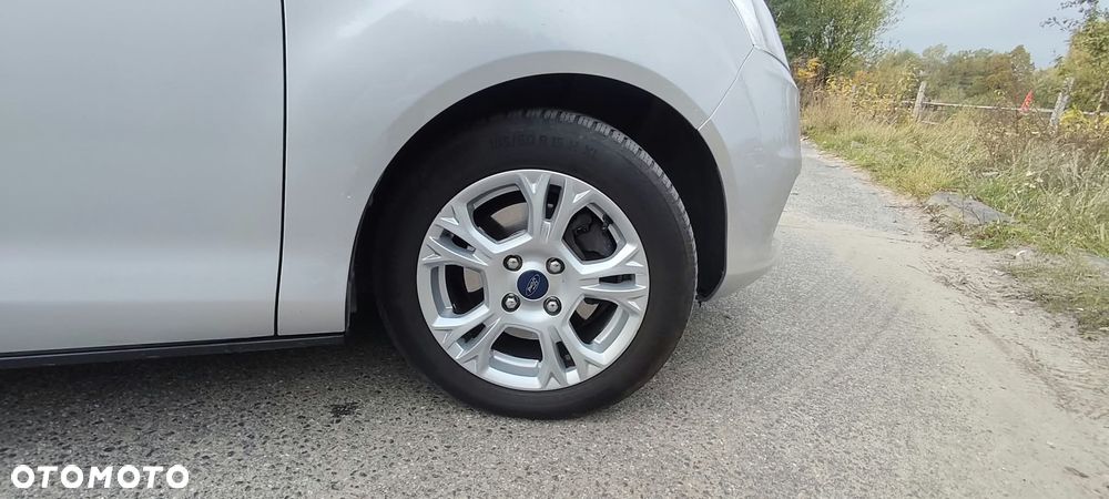 Ford B-MAX - 19