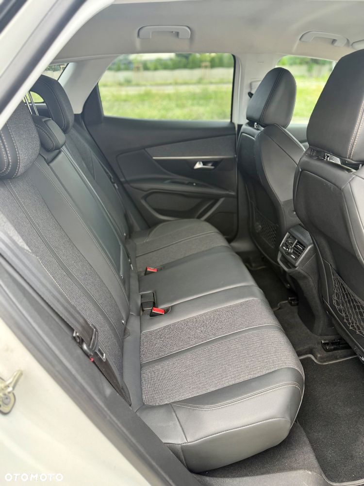 Peugeot 3008 1.5 BlueHDi Allure S&S EAT8 - 15