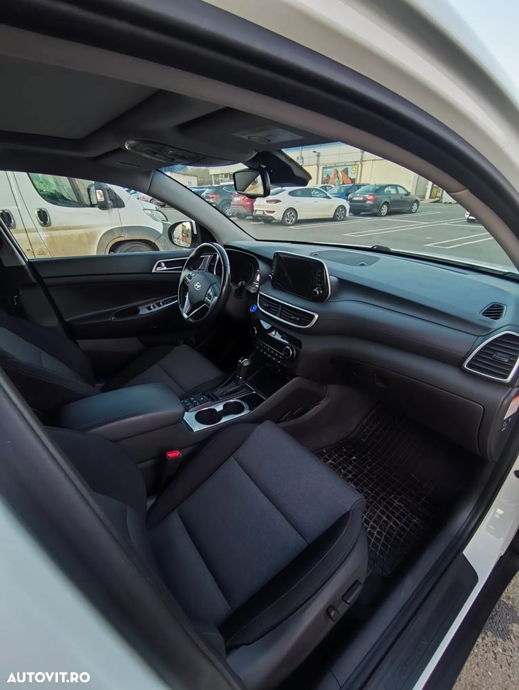 Hyundai Tucson 2.0 CRDI 4WD 8AT Premium - 4