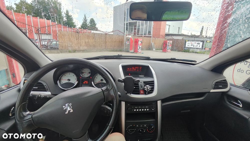 Peugeot 207 1.6 HDi Sporty - 23