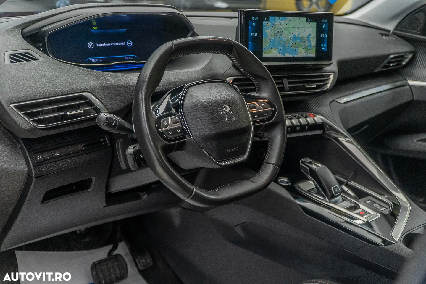 Peugeot 5008 1.2 Puretech Turbo s&s EAT8 Allure - 9
