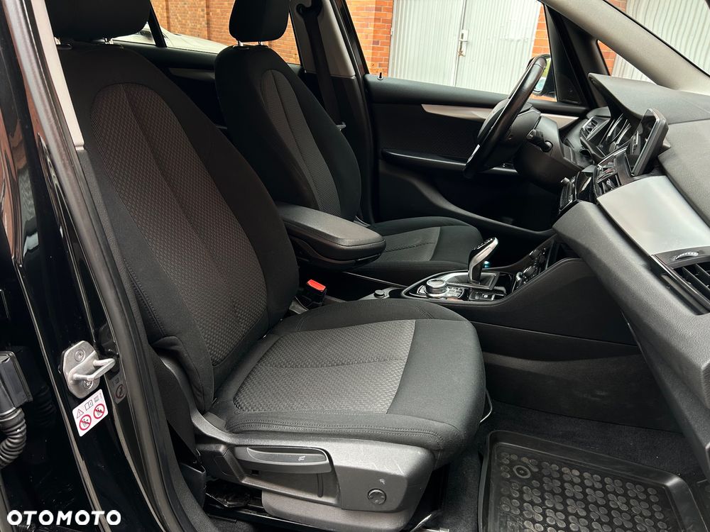 BMW Seria 2 218d Advantage sport - 17