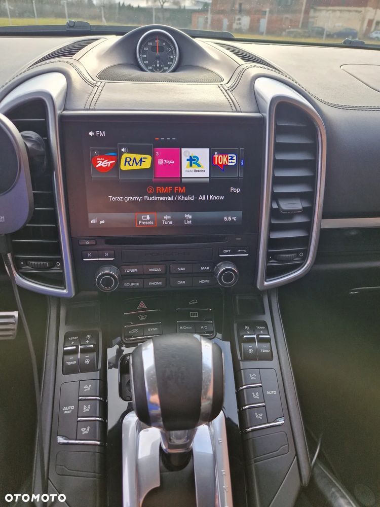 Porsche Cayenne - 13