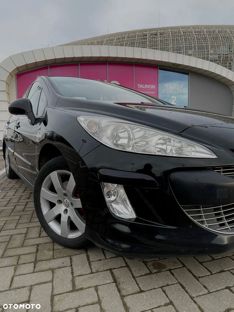 Peugeot 308 - 8