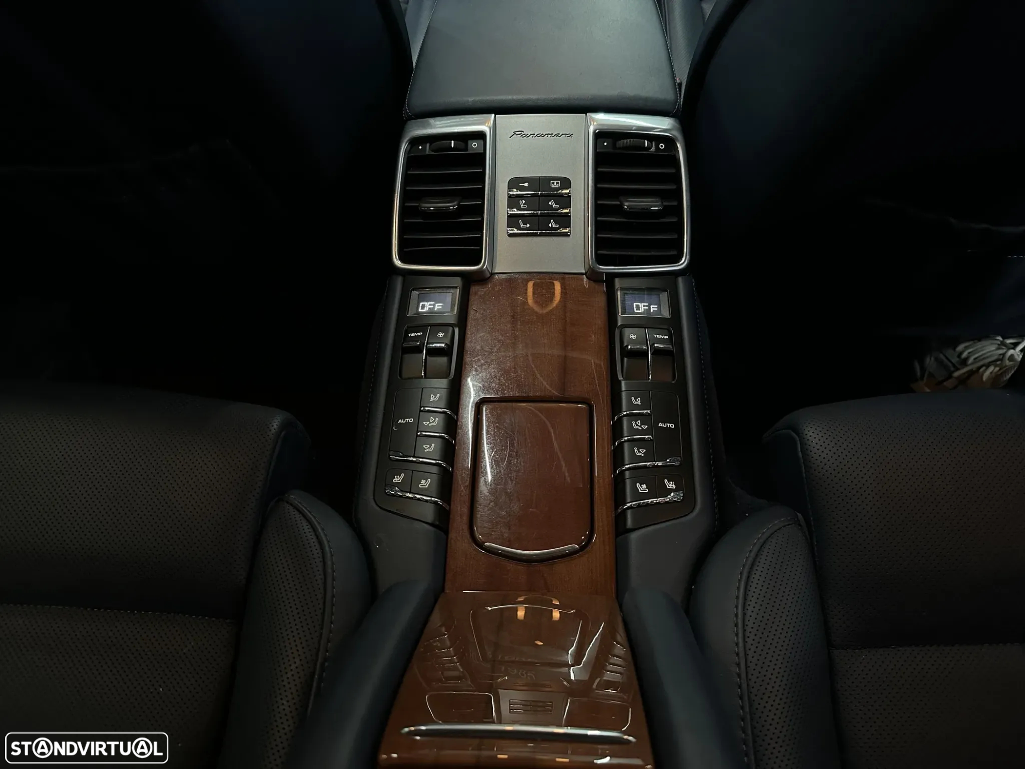 Porsche Panamera Turbo PDK - 24