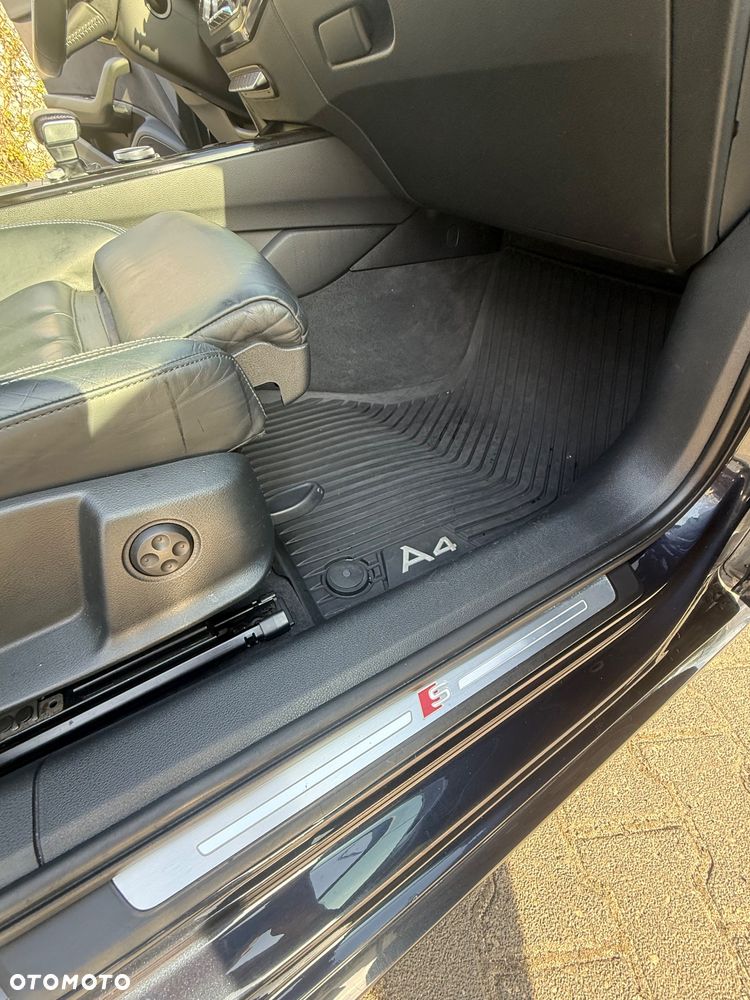 Audi A4 Avant 3.0 TDI quattro tiptronic sport - 26