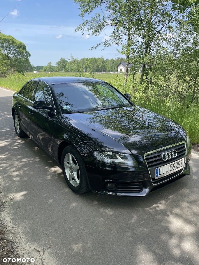 Audi A4 Limousine - 3