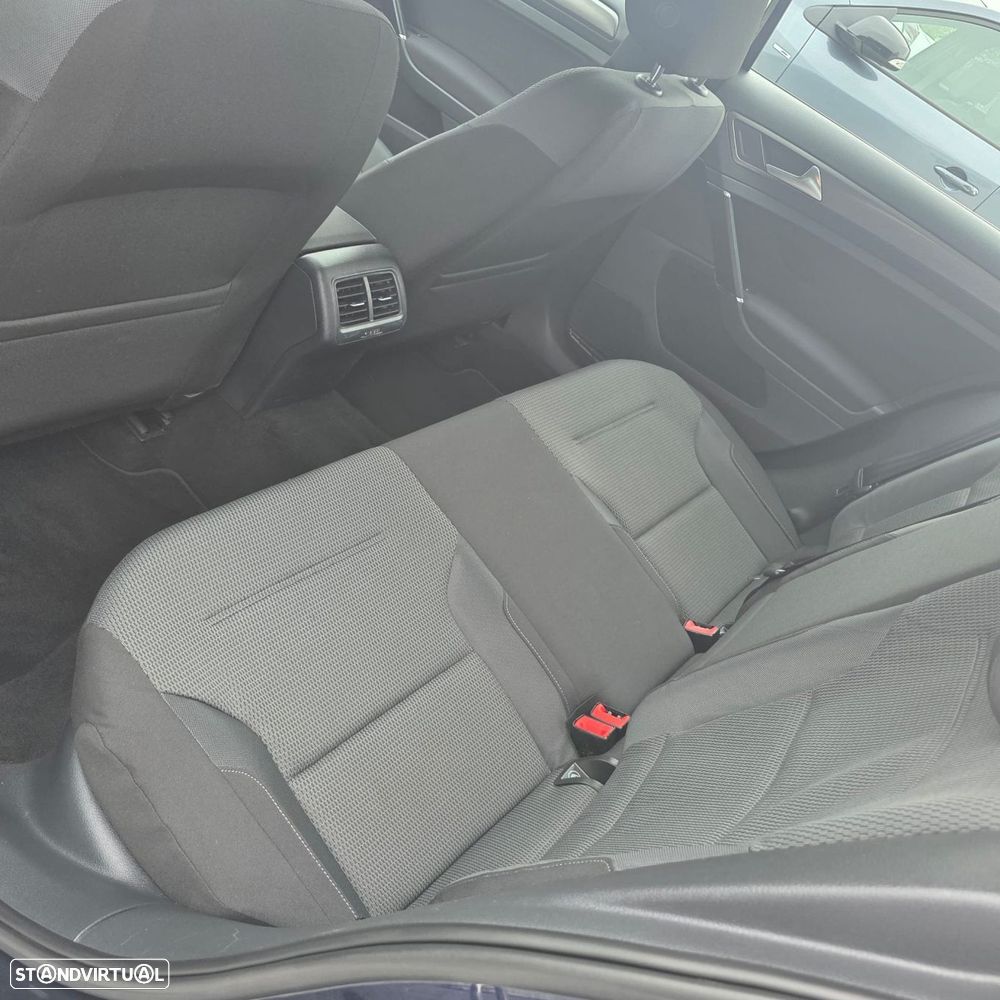 VW Golf 1.6 TDi Confortline - 29