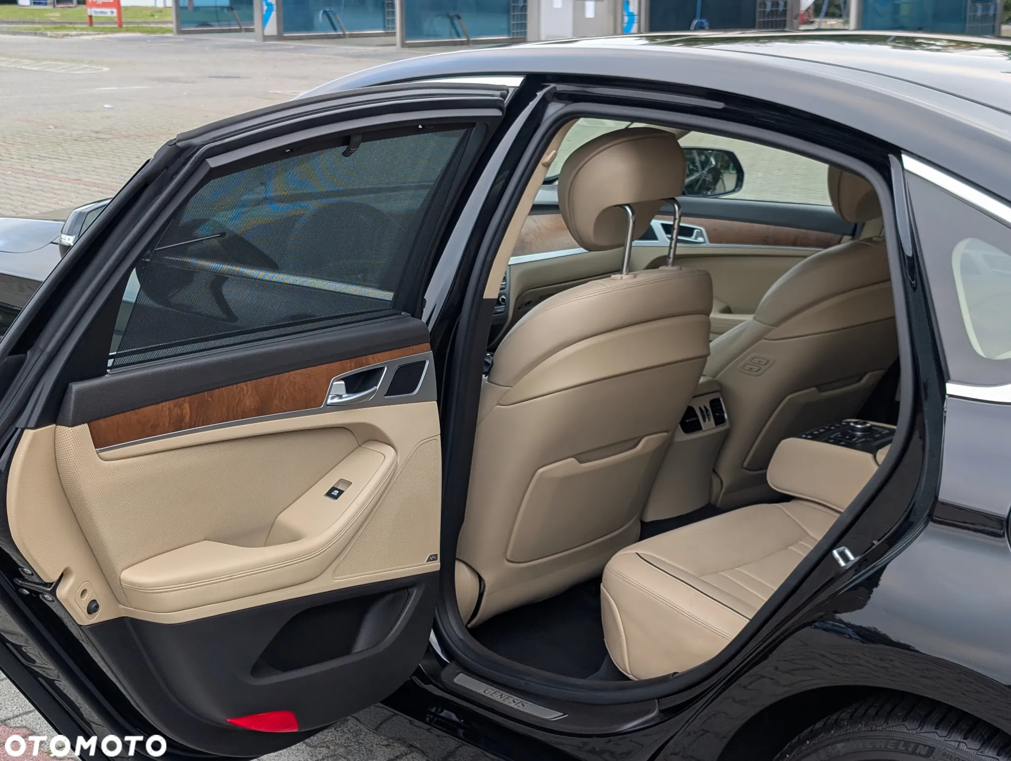 Hyundai Genesis 3.8 V6 GDI - 29