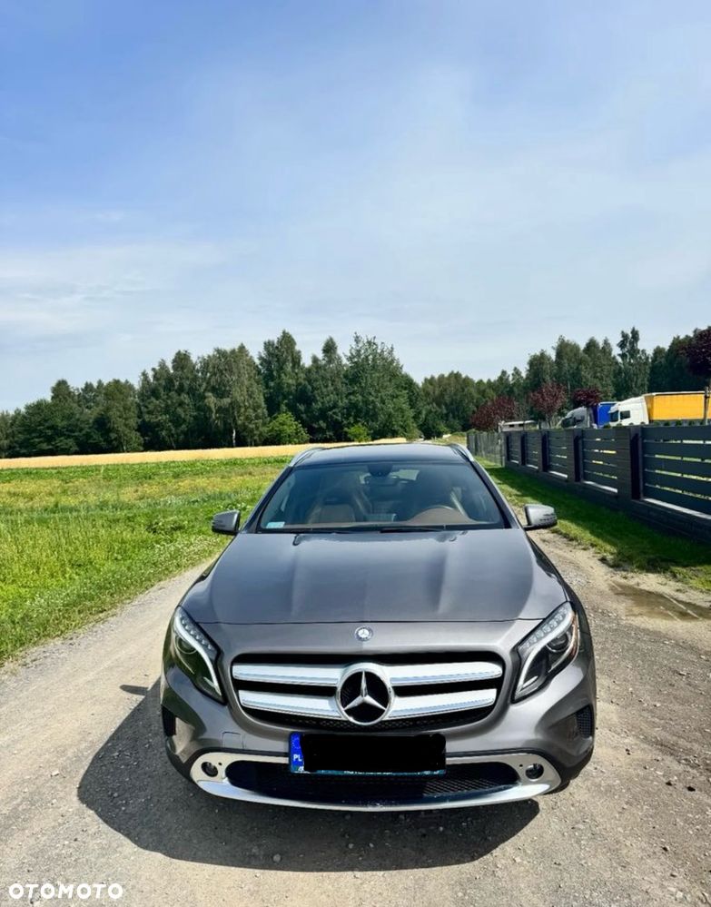 Mercedes-Benz GLA 250 4-Matic - 23