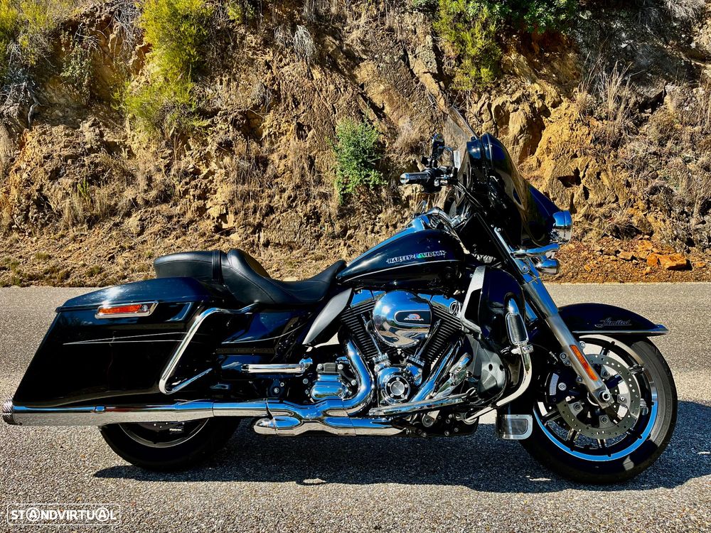 Harley-Davidson FLHTC - 11