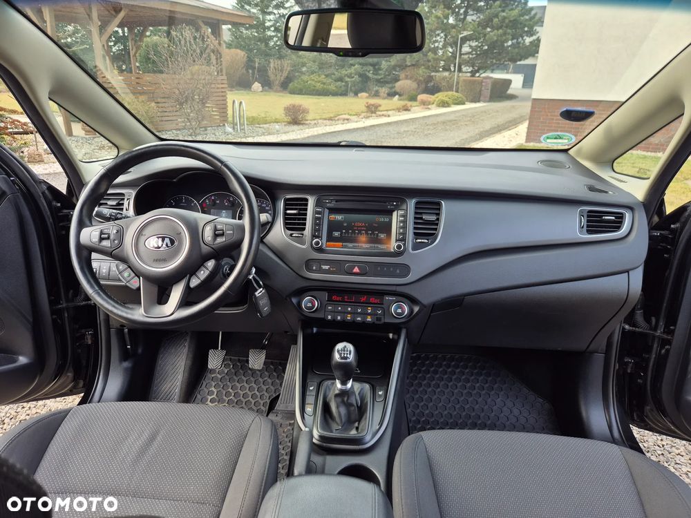 Kia Carens 1.7 CRDi 115 Dream Team Edition - 26