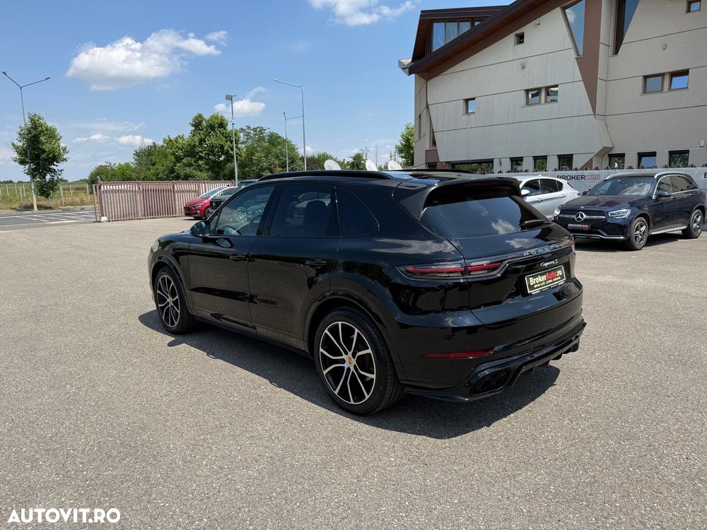 Porsche Cayenne S - 7
