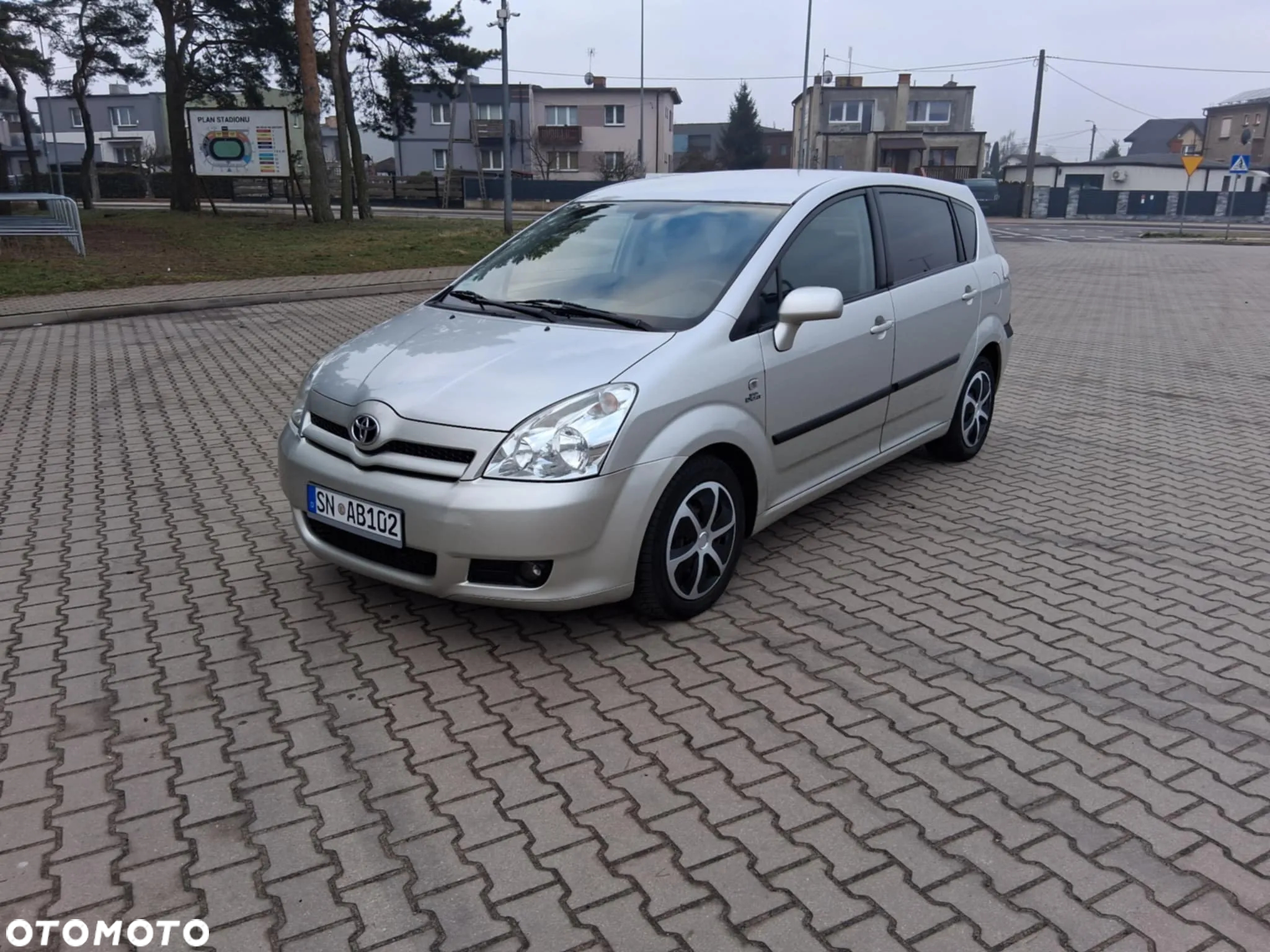 Toyota Corolla Verso - 4