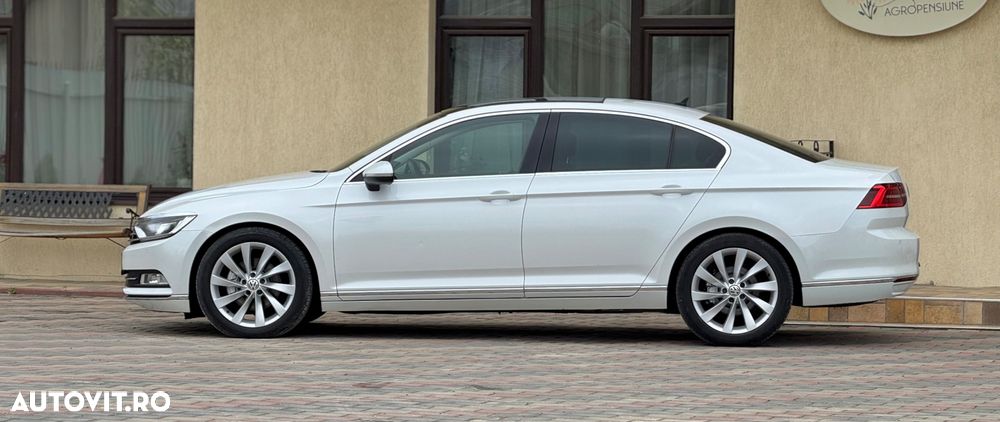 Volkswagen Passat 2.0 TDI (BlueMotion Technology) Highline - 20