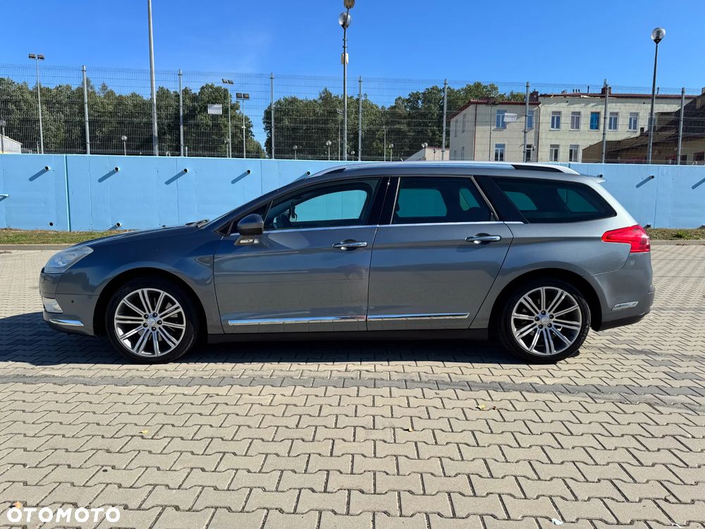 Citroën C5 Tourer V6 HDi 205 Biturbo FAP Exclusive - 3