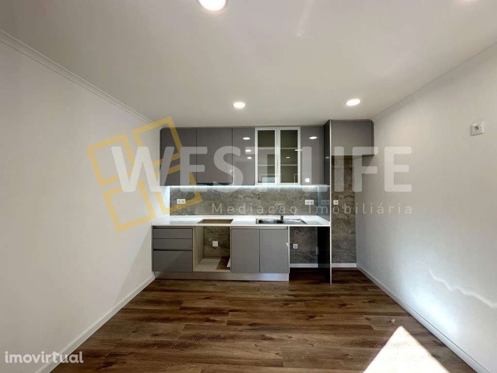 Moradia T2, com espaço exterior, ótima exposição solar a apenas 5 m... - Grande imagem: 5/24