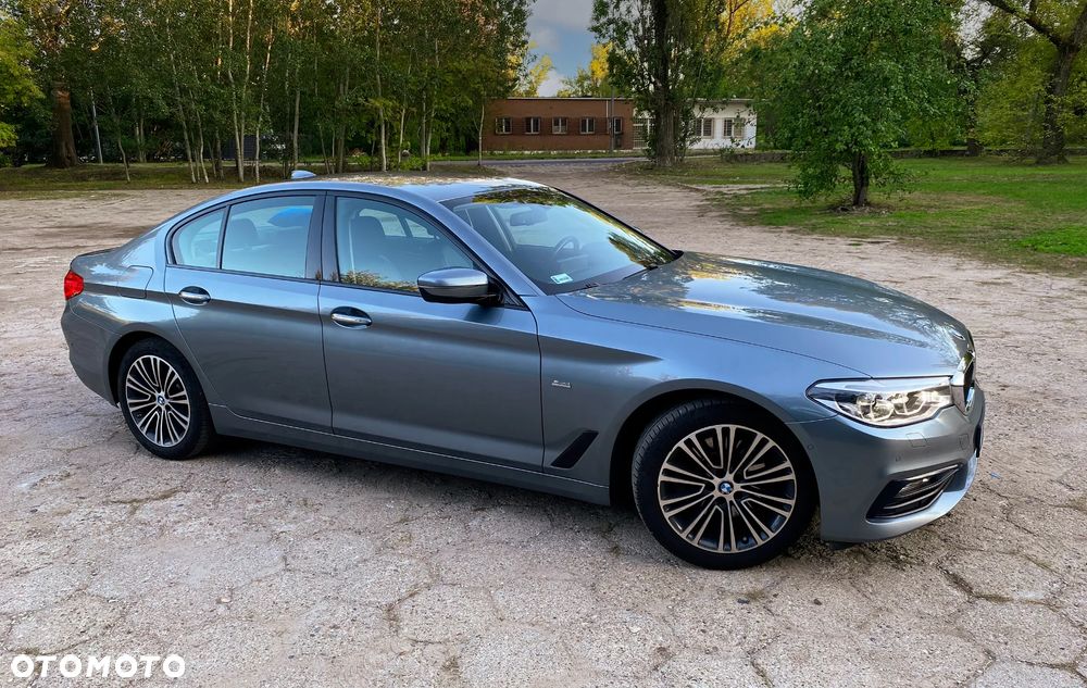 BMW Seria 5 520d xDrive Sport Line sport - 8