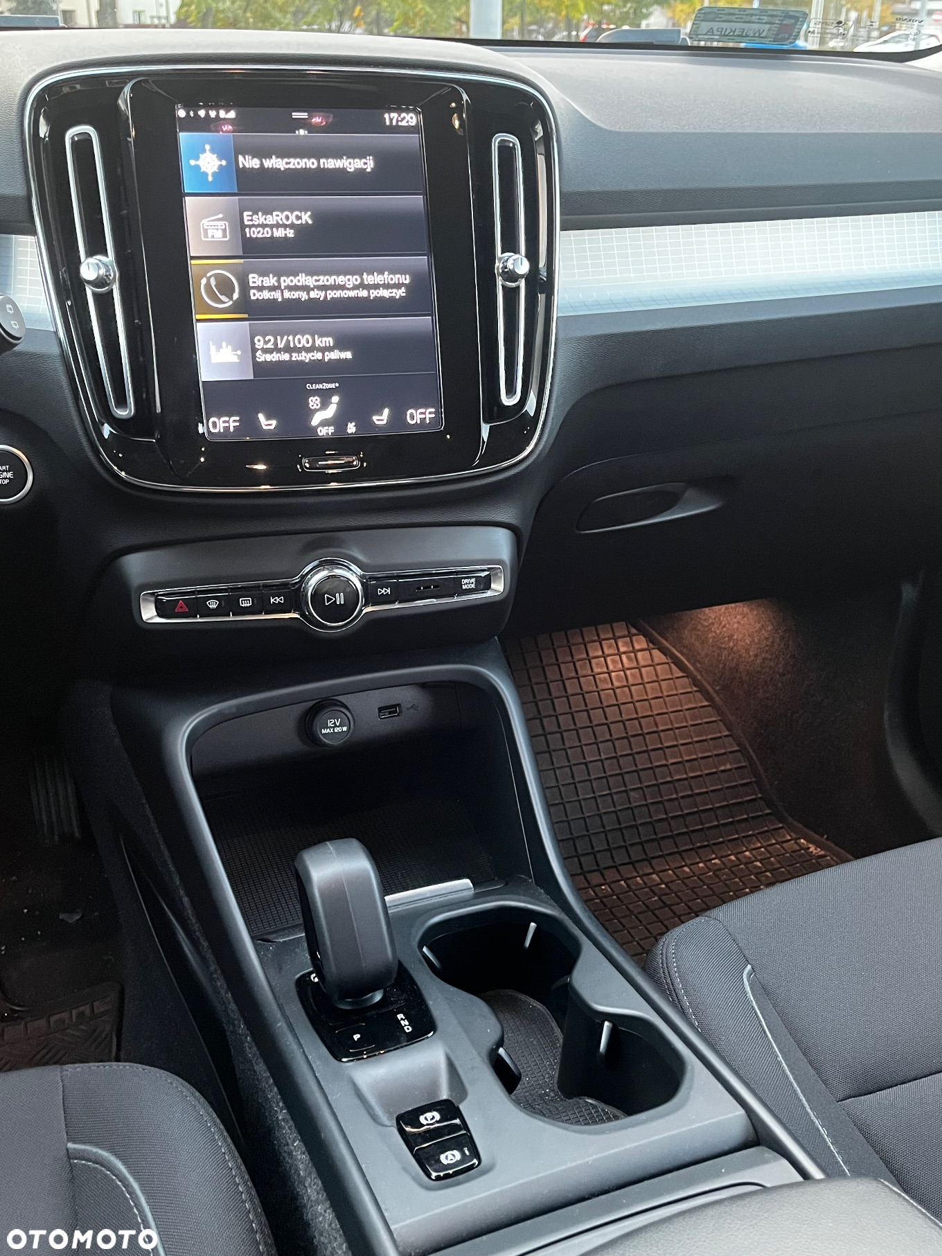 Volvo XC 40 B4 B Momentum - 10