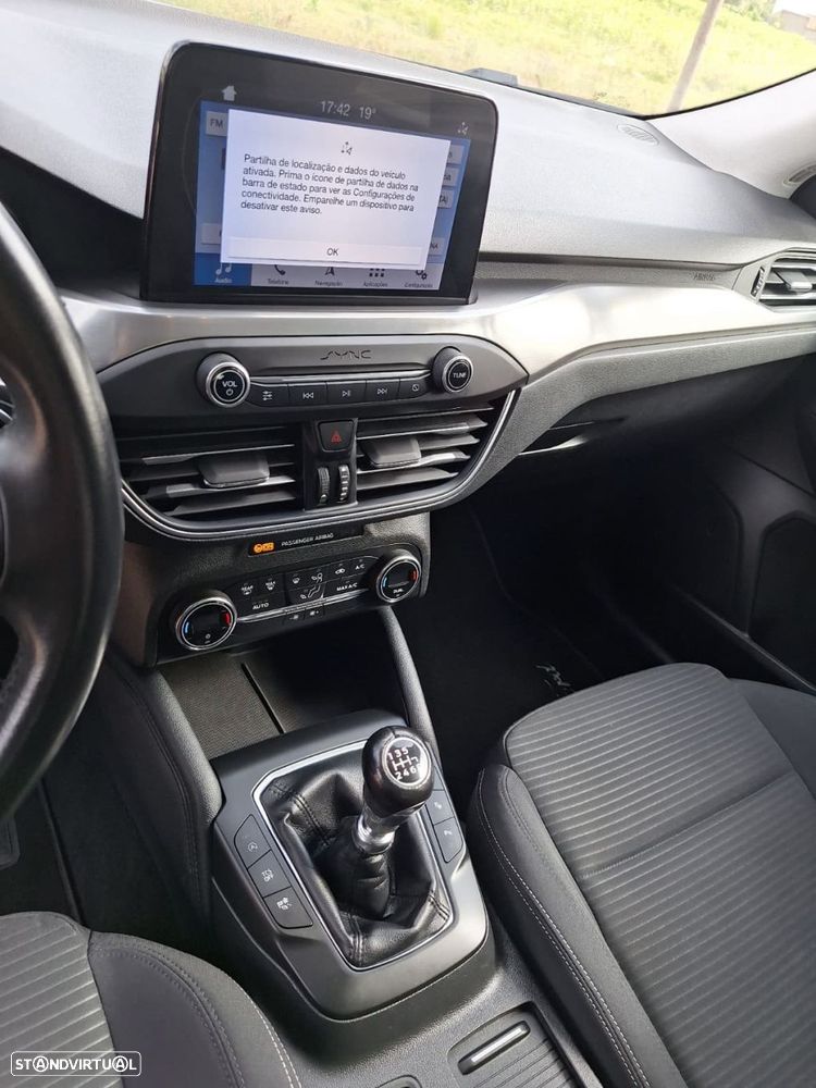 Ford Focus 1.0 EcoBoost Active - 12