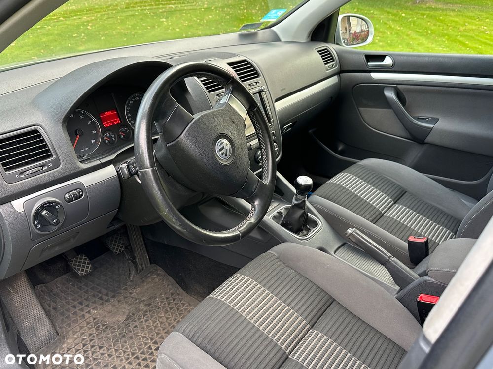 Volkswagen Golf V 1.6 Comfortline - 10