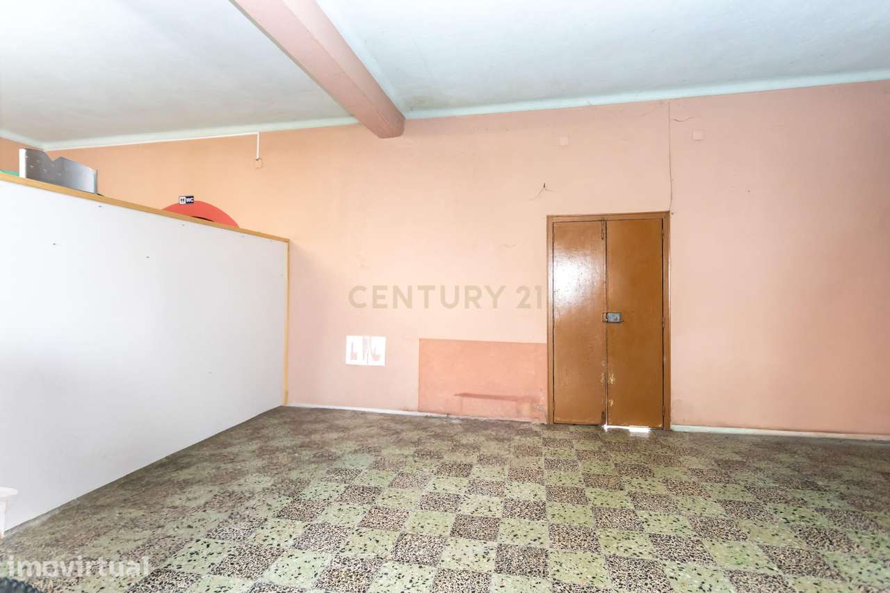Crie o Seu Negócio ou apartamento com quintal - Grande imagem: 3/24