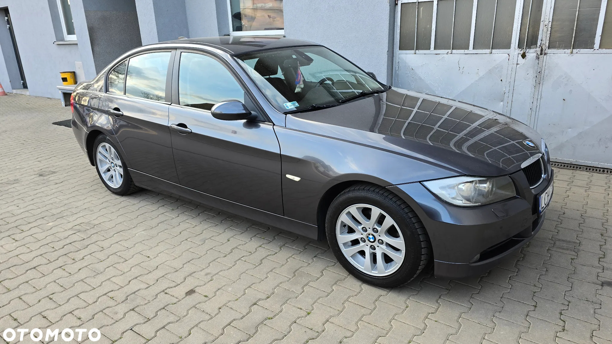 BMW Seria 3 318i - 4