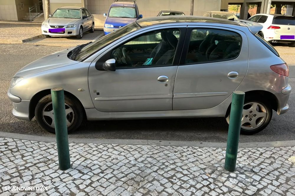Peugeot 206 1.1 Black & Silver - 1