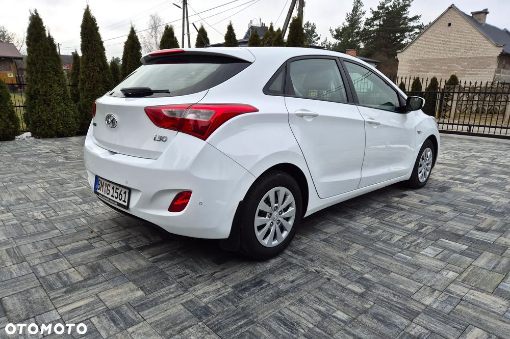Hyundai i30 blue 1.6 CRDi Classic - 9