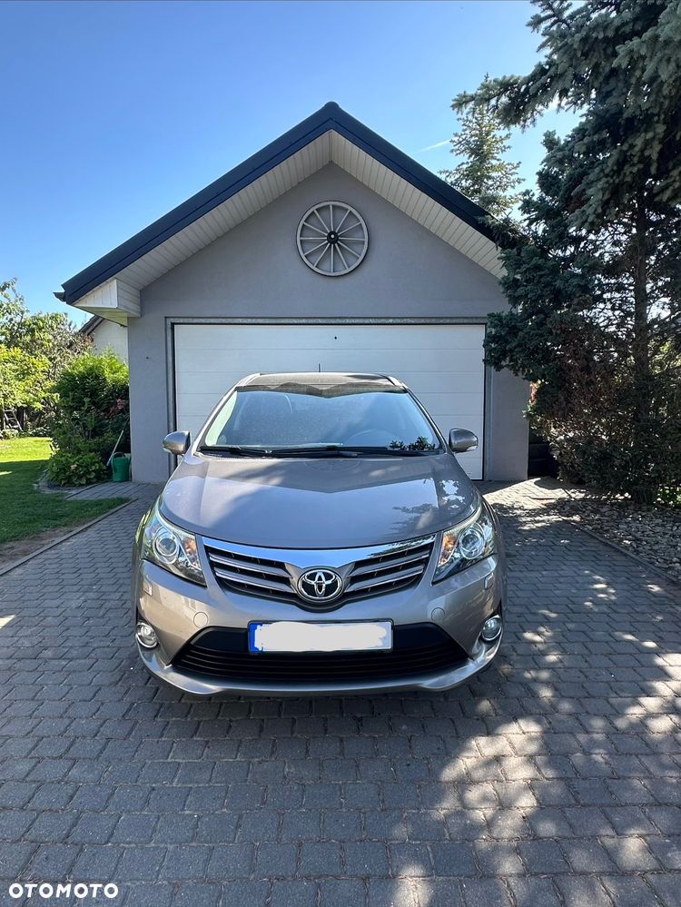 Toyota Avensis 1.8 Comfort - 9