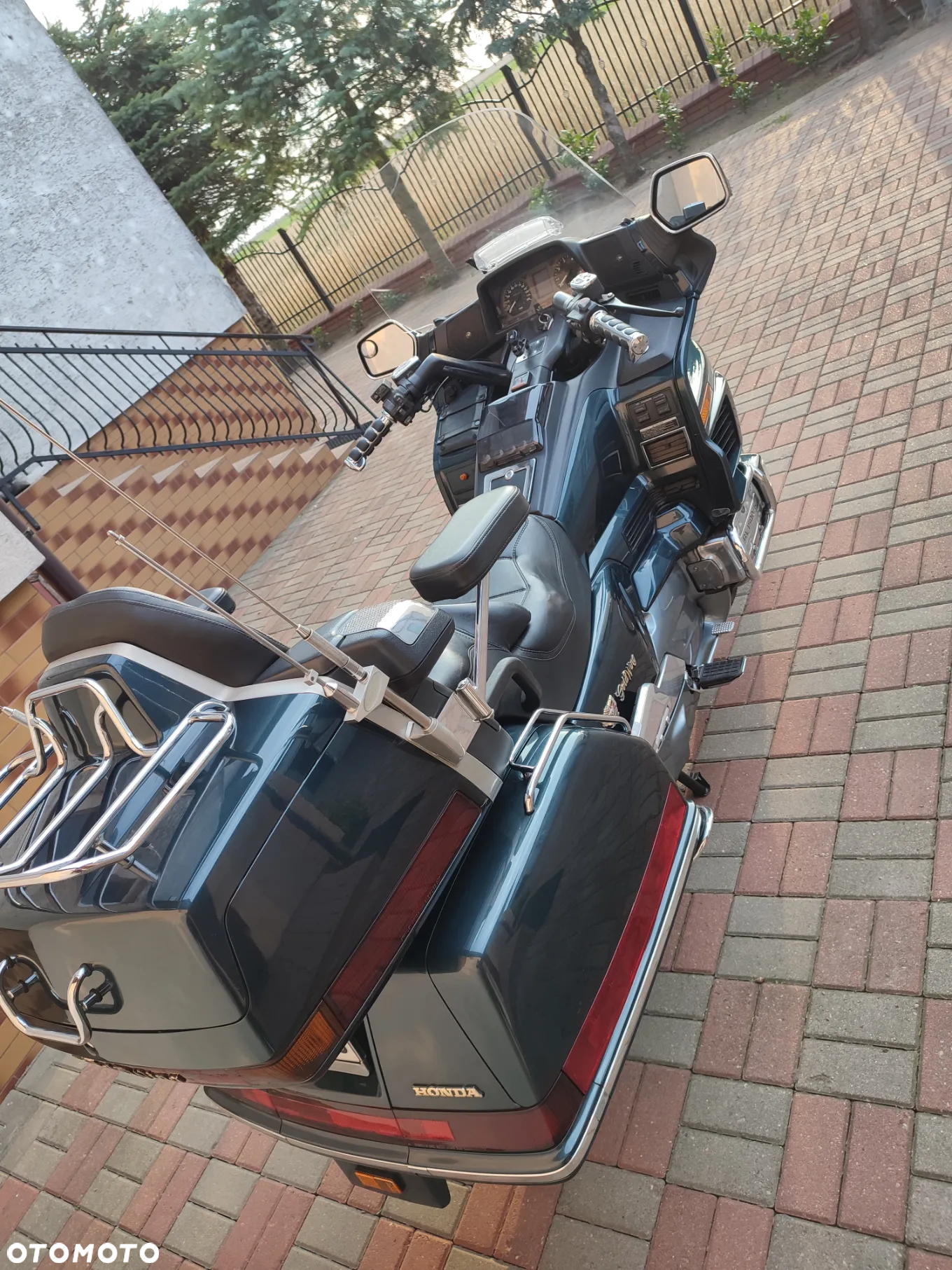 Honda GL - 13