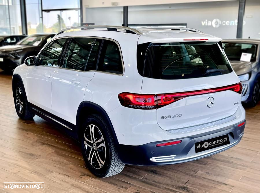 Mercedes-Benz EQB 300 4Matic - 4